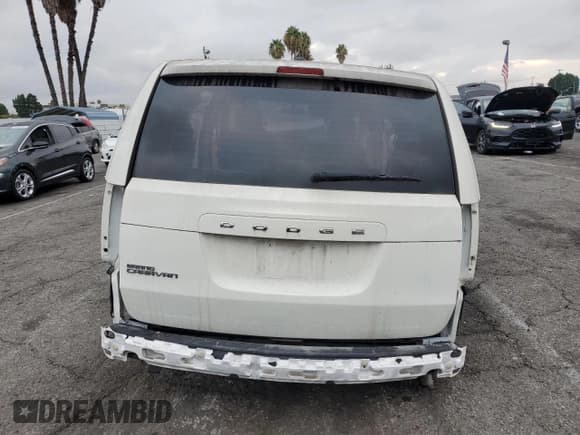 ✅ 2013 Dodge Grand Caravan SE • VIN: 2C4RDGBG5DR532306 • Lot: 83855105. Wystawiony na Copart z przebiegiem Nie podano. Bezpłatny archiwum sprzedaży aukcyjnych z USA i szczegółowy raport historii pojazdu na DreamBid. Zdjęcie 6.