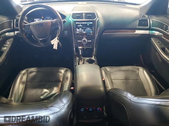 ✅ 2016 Ford Explorer Limited • VIN: 1FM5K8F89GGA42076 • Lot: 55038275. Wystawiony na Copart z przebiegiem 170 576 mil. Bezpłatny archiwum sprzedaży aukcyjnych z USA i szczegółowy raport historii pojazdu na DreamBid. Zdjęcie 8.