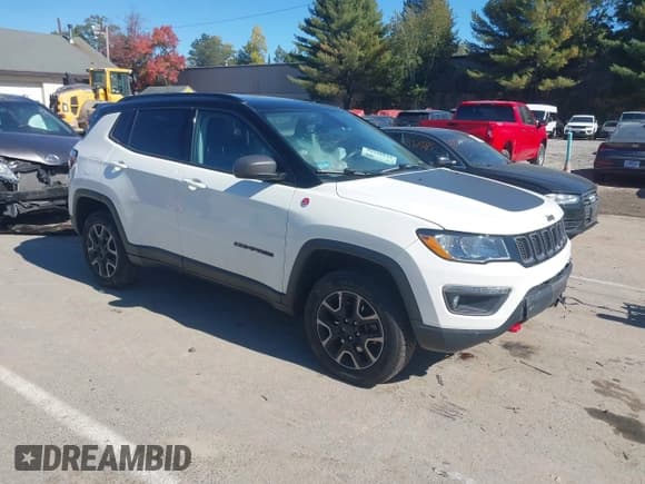 ✅ 2018 Jeep Compass Trailhawk • VIN: 3C4NJDDBXJT501522 • Lot: 43409550. Wystawiony na IAAI z przebiegiem 53 258 mil. Bezpłatny archiwum sprzedaży aukcyjnych z USA i szczegółowy raport historii pojazdu na DreamBid. Zdjęcie 1.