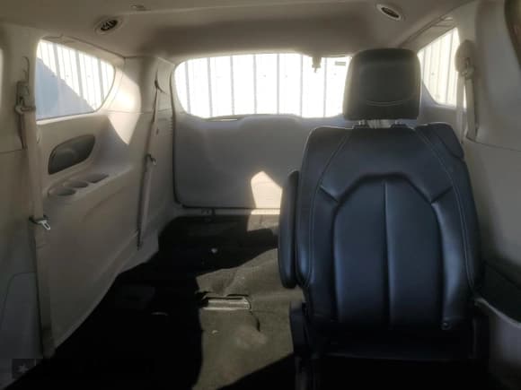 ✅ 2023 Chrysler Pacifica Touring L • VIN: 2C4RC1BG7PR508092 • Лот: 93070305. Опубликован ранее на Copart с пробегом Не указан. Бесплатный доступ к архиву аукционных продаж из США и подробный отчёт об истории автомобиля на DreamBid. Изображение 10.