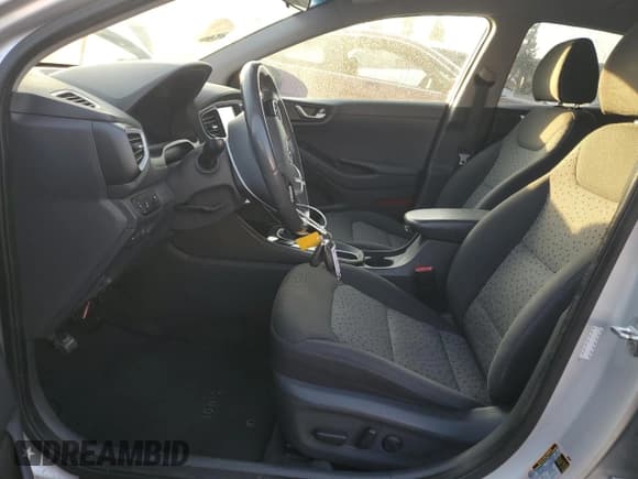 ✅ 2017 Hyundai Ioniq SEL • VIN: KMHC75LC4HU034440 • Lot: 86040574. Wystawiony na Copart z przebiegiem 124 938 mil. Bezpłatny archiwum sprzedaży aukcyjnych z USA i szczegółowy raport historii pojazdu na DreamBid. Zdjęcie 7.