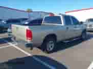 2005 Dodge 1500 SLT с VIN 1D7HA18N95J613036, выставлен на аукционе IAAI как лот 43498658 с пробегом 241 053 миль миль и . История ставок и продаж доступна на DreamBid. Изображение 4.