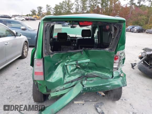 ✅ 2006 Scion xB • VIN: JTLKT324764065290 • Lot: 43665270. Wystawiony na IAAI z przebiegiem 222 308 mil. Bezpłatny archiwum sprzedaży aukcyjnych z USA i szczegółowy raport historii pojazdu na DreamBid. Zdjęcie 6.