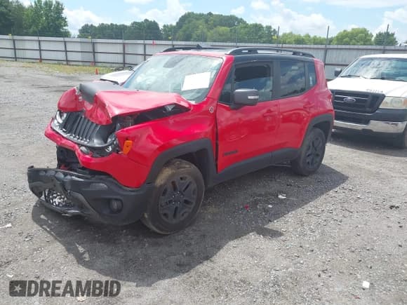✅ 2018 Jeep Renegade Trailhawk • VIN: ZACCJBCB4JPG77177 • Lot: 42491330. Listed on IAAI with 75,407 mi. Free auction sales archive from the USA and detailed vehicle history report at DreamBid. Image 19.