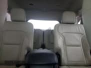 ✅ 2017 Ford Explorer Platinum • VIN: 1FM5K8HT3HGD16732 • Lot: 44816295. Wystawiony na Copart z przebiegiem 122 412 mil. Bezpłatny archiwum sprzedaży aukcyjnych z USA i szczegółowy raport historii pojazdu na DreamBid. Zdjęcie 10.