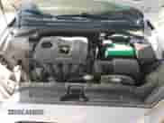 2019 Hyundai Veloster Premium z VIN KMHTG6AF5KU019648, wystawiony jako Copart lot #83897644 z przebiegiem 79 636 mil mil oraz Szkoda całkowita • Salvage title. Historia ofert i sprzedaży dostępna na DreamBid. Obrazek 11.