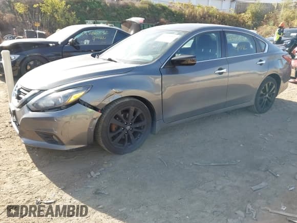 ✅ 2017 Nissan Altima SR • VIN: 1N4AL3AP3HC184343 • Lot: 43611102. Wystawiony na IAAI z przebiegiem 127 283 mil. Bezpłatny archiwum sprzedaży aukcyjnych z USA i szczegółowy raport historii pojazdu na DreamBid. Zdjęcie 17.