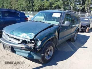 ✅ 1996 Chevrolet Blazer LS • VIN: 1GNCS18W3TK169466 • Lot: 42825300. Wystawiony na IAAI z przebiegiem 192 449 mil. Bezpłatny archiwum sprzedaży aukcyjnych z USA i szczegółowy raport historii pojazdu na DreamBid. Zdjęcie 2.