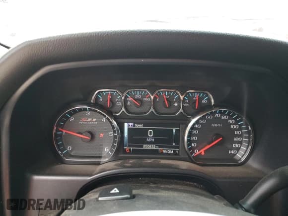 ✅ 2015 Chevrolet Silverado 2500HD LT • VIN: 1GC1KVEG9FF171563 • Лот: 69803115. Опубликован ранее на Copart с пробегом 250 832 миль. Бесплатный доступ к архиву аукционных продаж из США и подробный отчёт об истории автомобиля на DreamBid. Изображение 9.