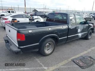 ✅ 2000 Chevrolet S-10 LS • VIN: 1GCCS19W2Y8170281 • Лот: 41687414. Опубликован ранее на IAAI с пробегом 186 332 миль. Бесплатный доступ к архиву аукционных продаж из США и подробный отчёт об истории автомобиля на DreamBid. Изображение 4.