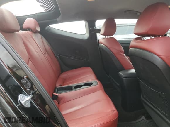 ✅ 2014 Hyundai Veloster • VIN: KMHTC6AD0EU212238 • Lot: 80502474. Wystawiony na Copart z przebiegiem 128 350 mil. Bezpłatny archiwum sprzedaży aukcyjnych z USA i szczegółowy raport historii pojazdu na DreamBid. Zdjęcie 10.