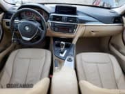 ✅ 2013 BMW 3 Series 328i • VIN: WBA3C1C52DF437600 • Lot: 91648285. Wystawiony na Copart z przebiegiem 134 398 mil. Bezpłatny archiwum sprzedaży aukcyjnych z USA i szczegółowy raport historii pojazdu na DreamBid. Zdjęcie 8.