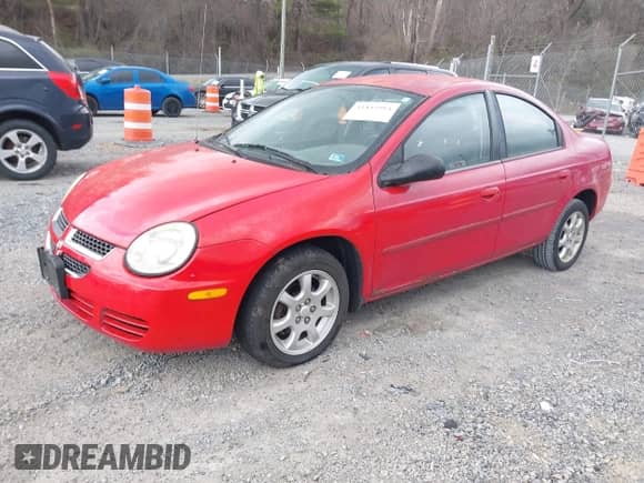 2005 Dodge Neon SXT с VIN 1B3ES56C15D181559, выставлен на аукционе IAAI как лот 41845914 с пробегом 142 698 миль миль и . История ставок и продаж доступна на DreamBid. Изображение 2.