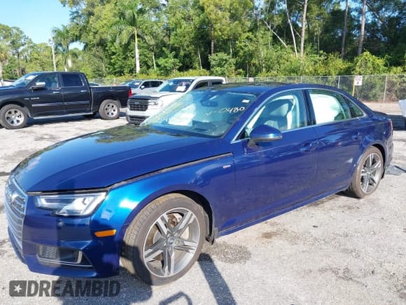 ✅ 2017 Audi A4 Prestige • VIN: WAUFNAF47HN020480 • Лот: 43500917. Опубликован ранее на IAAI с пробегом 127 055 миль. Бесплатный доступ к архиву аукционных продаж из США и подробный отчёт об истории автомобиля на DreamBid. Изображение 17.