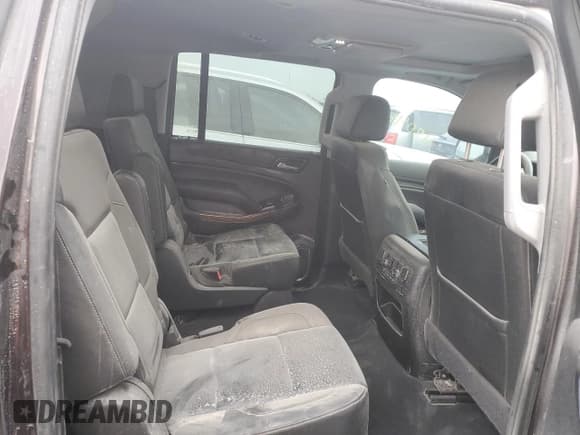 ✅ 2020 Chevrolet Suburban Premier • VIN: 1GNSCJKC1LR204889 • Lot: 74912994. Wystawiony na Copart z przebiegiem 48 046 mil. Bezpłatny archiwum sprzedaży aukcyjnych z USA i szczegółowy raport historii pojazdu na DreamBid. Zdjęcie 11.