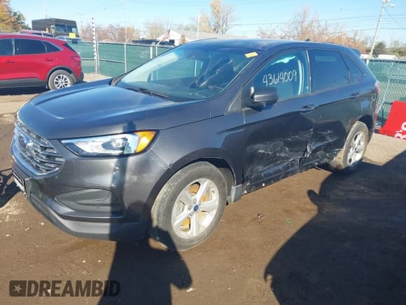 ✅ 2020 Ford Edge SE • VIN: 2FMPK4G9XLBA61536 • Lot: 43614009. Wystawiony na IAAI z przebiegiem 63 370 mil. Bezpłatny archiwum sprzedaży aukcyjnych z USA i szczegółowy raport historii pojazdu na DreamBid. Zdjęcie 17.