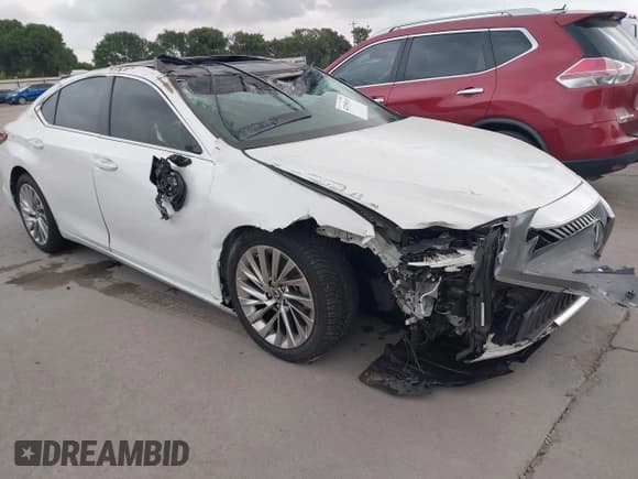 ✅ 2021 Lexus ES 350 Ultra Luxury • VIN: 58AFZ1B16MU101039 • Lot: 42395018. Listed on IAAI with 55,821 mi. Free auction sales archive from the USA and detailed vehicle history report at DreamBid. Image 1.