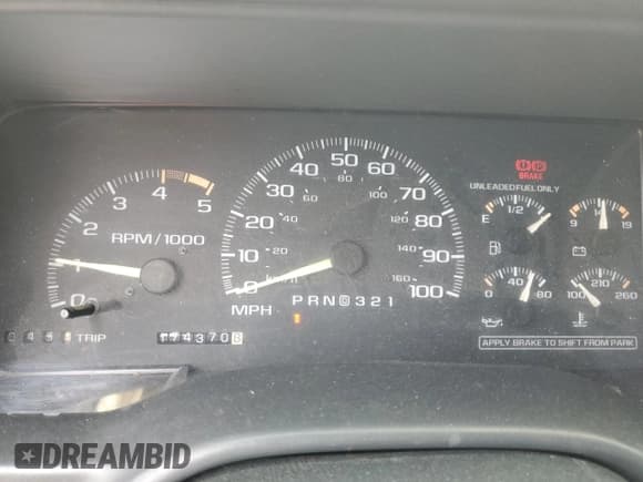 ✅ 1995 GMC Sierra 1500 • VIN: 1GTEC14K0SZ556760 • Lot: 65775125. Wystawiony na Copart z przebiegiem 174 370 mil. Bezpłatny archiwum sprzedaży aukcyjnych z USA i szczegółowy raport historii pojazdu na DreamBid. Zdjęcie 9.