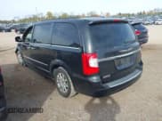 ✅ 2011 Chrysler Town & Country Touring L • VIN: 2A4RR8DG8BR716571 • Lot: 43636511. Wystawiony na IAAI z przebiegiem 192 826 mil. Bezpłatny archiwum sprzedaży aukcyjnych z USA i szczegółowy raport historii pojazdu na DreamBid. Zdjęcie 3.