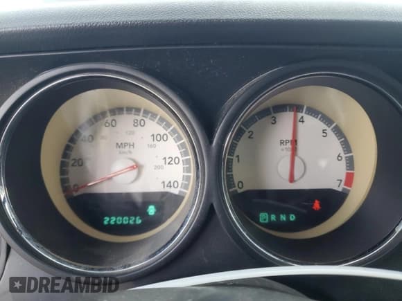 ✅ 2010 Dodge Challenger SE • VIN: 2B3CJ4DV1AH272806 • Lot: 41700415. Wystawiony na Copart z przebiegiem 220 026 mil. Bezpłatny archiwum sprzedaży aukcyjnych z USA i szczegółowy raport historii pojazdu na DreamBid. Zdjęcie 9.