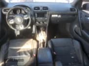 ✅ 2014 Volkswagen Golf GTI Wolfsburg Edition • VIN: WVWHD7AJXEW008893 • Lot: 93339125. Wystawiony na Copart z przebiegiem 118 979 mil. Bezpłatny archiwum sprzedaży aukcyjnych z USA i szczegółowy raport historii pojazdu na DreamBid. Zdjęcie 8.