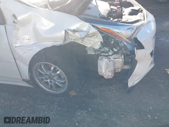 ✅ 2017 Toyota Prius Four • VIN: JTDKARFU4H3048356 • Lot: 43616262. Listed on IAAI with 108,296 mi. Free auction sales archive from the USA and detailed vehicle history report at DreamBid. Image 6.