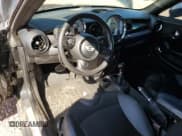 ✅ 2012 MINI Roadster S • VIN: WMWSY3C55CT144475 • Lot: 84472545. Wystawiony na Copart z przebiegiem 147 888 mil. Bezpłatny archiwum sprzedaży aukcyjnych z USA i szczegółowy raport historii pojazdu na DreamBid. Zdjęcie 8.