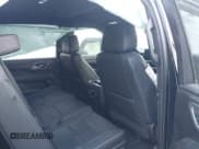 ✅ 2021 Chevrolet Suburban LT • VIN: 1GNSKCKD3MR266318 • Lot: 41333545. Wystawiony na IAAI z przebiegiem 125 032 mil. Bezpłatny archiwum sprzedaży aukcyjnych z USA i szczegółowy raport historii pojazdu na DreamBid. Zdjęcie 8.