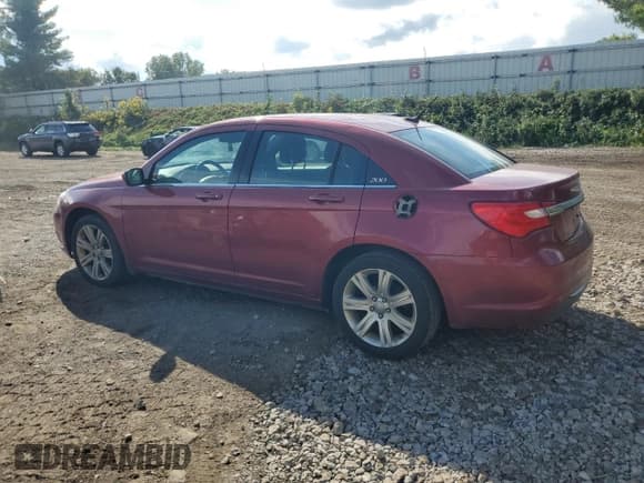 ✅ 2011 Chrysler 200 Touring • VIN: 1C3BC1FB0BN593965 • Lot: 83980865. Listed on Copart with 162,282 mi. Free auction sales archive from the USA and detailed vehicle history report at DreamBid. Image 2.