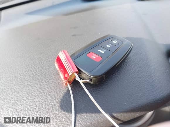 2021 Toyota Camry Hybrid XSE z VIN 4T1K31AK5MU024696, wystawiony jako IAAI lot #42095395 z przebiegiem 61 146 mil mil oraz . Historia ofert i sprzedaży dostępna na DreamBid. Obrazek 11.