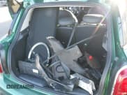 ✅ 2024 MINI Hardtop 4 Door Cooper • VIN: WMW33DK03R2V30440 • Lot: 41403552. Wystawiony na IAAI z przebiegiem 11 656 mil. Bezpłatny archiwum sprzedaży aukcyjnych z USA i szczegółowy raport historii pojazdu na DreamBid. Zdjęcie 18.