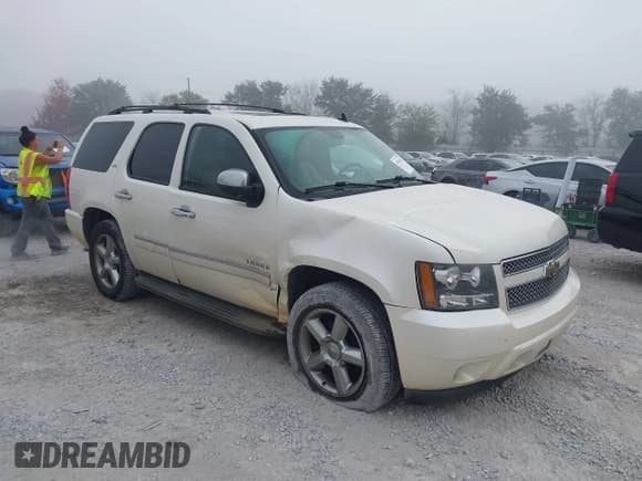 ✅ 2011 Chevrolet Tahoe LTZ • VIN: 1GNSCCE05BR367234 • Lot: 43744113. Listed on IAAI with 189,091 mi. Free auction sales archive from the USA and detailed vehicle history report at DreamBid. Image 1.