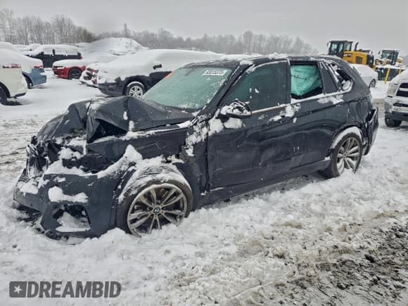 ✅ 2015 BMW X5 xDrive50i • VIN: 5UXKR6C50F0J75946 • Lot: 93015375. Listed on Copart with 132,839 mi. Free auction sales archive from the USA and detailed vehicle history report at DreamBid. Image 1.
