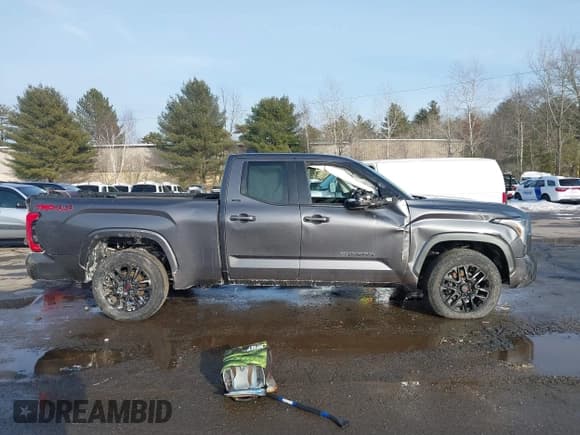 ✅ 2022 Toyota Tundra SR5 • VIN: 5TFLA5DA7NX052363 • Лот: 41627840. Опубликован ранее на IAAI с пробегом 35 181 миль. Бесплатный доступ к архиву аукционных продаж из США и подробный отчёт об истории автомобиля на DreamBid. Изображение 13.