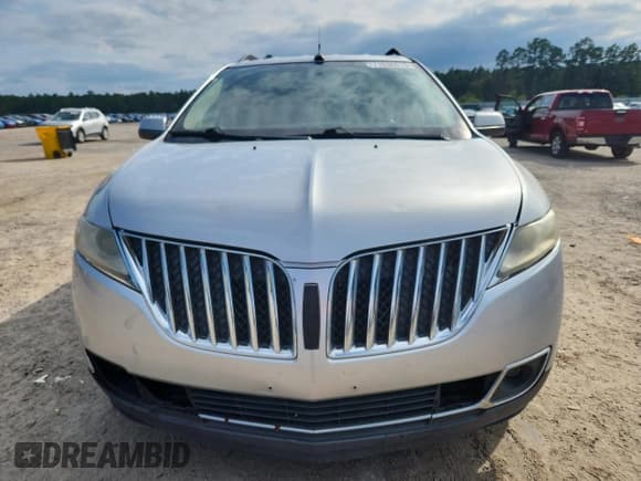 ✅ 2012 Lincoln MKX • VIN: 2LMDJ6JK3CBL02659 • Lot: 71636615. Wystawiony na Copart z przebiegiem 151 477 mil. Bezpłatny archiwum sprzedaży aukcyjnych z USA i szczegółowy raport historii pojazdu na DreamBid. Zdjęcie 5.