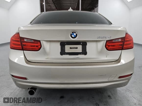 ✅ 2014 BMW 3 Series 320i • VIN: WBA3B1C57EP680611 • Lot: 89879365. Listed on Copart with 72,651 mi. Free auction sales archive from the USA and detailed vehicle history report at DreamBid. Image 6.
