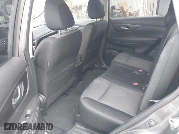 ✅ 2020 Nissan Rogue S • VIN: JN8AT2MT9LW002864 • Lot: 43419643. Listed on IAAI with 157,604 mi. Free auction sales archive from the USA and detailed vehicle history report at DreamBid. Image 8.