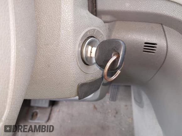 ✅ 2013 Chevrolet Traverse LS • VIN: 1GNKVFKD9DJ153979 • Lot: 42911793. Listed on IAAI with 192,532 mi. Free auction sales archive from the USA and detailed vehicle history report at DreamBid. Image 11.