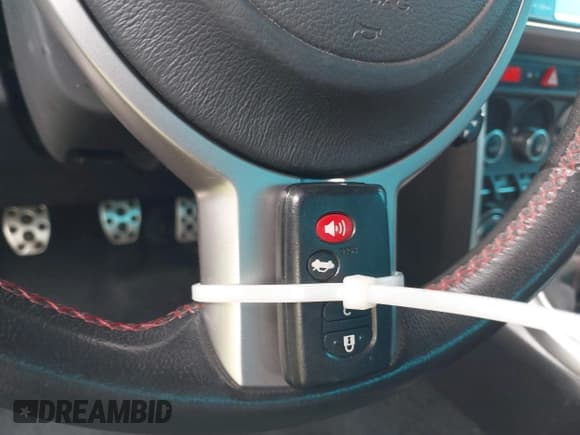 ✅ 2013 Subaru BRZ Limited • VIN: JF1ZCAC11D1608463 • Лот: 41915846. Опубликован ранее на IAAI с пробегом 72 179 миль. Бесплатный доступ к архиву аукционных продаж из США и подробный отчёт об истории автомобиля на DreamBid. Изображение 11.