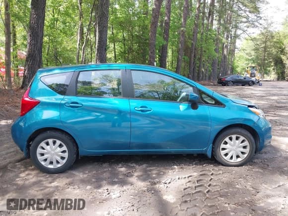 ✅ 2016 Nissan Note SV • VIN: 3N1CE2CP6GL410367 • Lot: 42107969. Listed on IAAI with 28,471 mi. Free auction sales archive from the USA and detailed vehicle history report at DreamBid. Image 13.