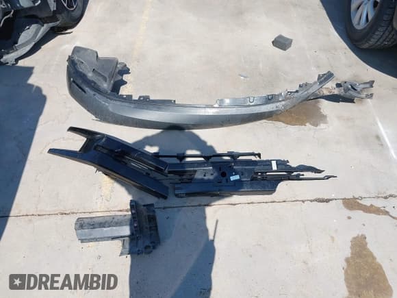 ✅ 2021 Chevrolet Silverado 1500 LT Trail Boss • VIN: 3GCPYFEL9MG154155 • Lot: 43186758. Wystawiony na IAAI z przebiegiem 36 343 mil. Bezpłatny archiwum sprzedaży aukcyjnych z USA i szczegółowy raport historii pojazdu na DreamBid. Zdjęcie 12.