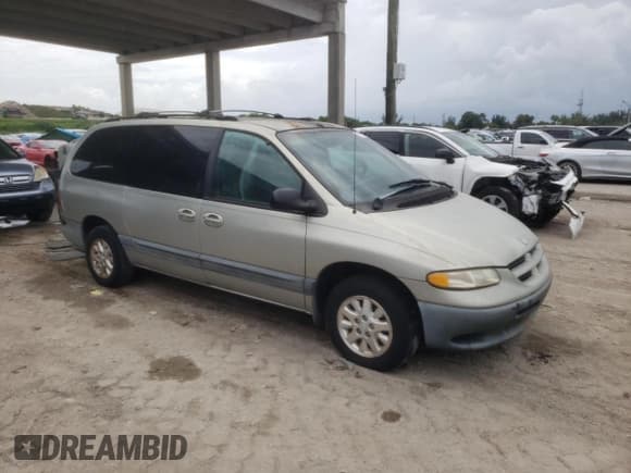 ✅ 2000 Dodge Caravan SE • VIN: 1B4GP44GXYB639573 • Lot: 71392205. Listed on Copart with 50,808 mi. Free auction sales archive from the USA and detailed vehicle history report at DreamBid. Image 4.
