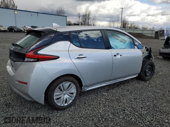 ✅ 2024 Nissan LEAF S • VIN: 1N4AZ1BV7RC556039 • Lot: 49458035. Wystawiony na Copart z przebiegiem 3 734 mil. Bezpłatny archiwum sprzedaży aukcyjnych z USA i szczegółowy raport historii pojazdu na DreamBid. Zdjęcie 3.