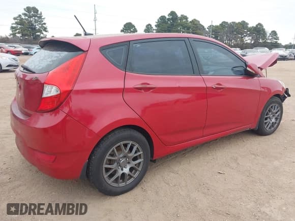 ✅ 2014 Hyundai Accent SE • VIN: KMHCU5AE3EU152567 • Лот: 41362773. Опубликован ранее на IAAI с пробегом 119 014 миль. Бесплатный доступ к архиву аукционных продаж из США и подробный отчёт об истории автомобиля на DreamBid. Изображение 4.