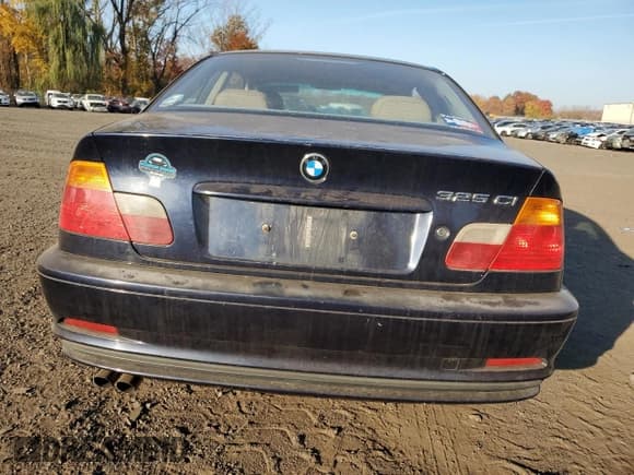 ✅ 2003 BMW 3 Series 325Ci • VIN: WBABN33433PC99425 • Lot: 76790314. Wystawiony na Copart z przebiegiem Nie podano. Bezpłatny archiwum sprzedaży aukcyjnych z USA i szczegółowy raport historii pojazdu na DreamBid. Zdjęcie 6.