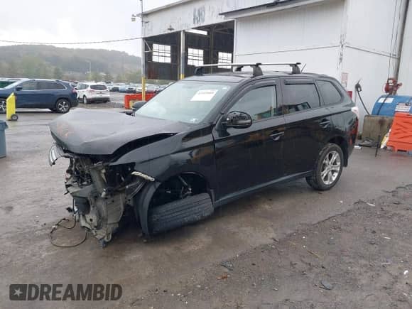 2014 Mitsubishi Outlander SE z VIN JA4AZ3A34EZ003629, wystawiony jako IAAI lot #43314809 z przebiegiem 122 927 mil mil oraz . Historia ofert i sprzedaży dostępna na DreamBid. Obrazek 18.