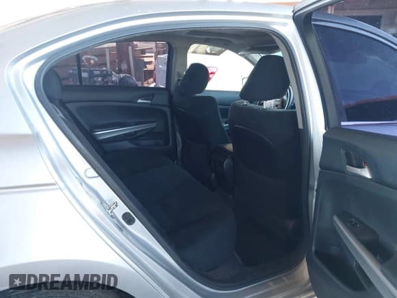 ✅ 2010 Honda Accord EX • VIN: 1HGCP2F73AA139741 • Lot: 43805171. Listed on IAAI with 106,906 mi. Free auction sales archive from the USA and detailed vehicle history report at DreamBid. Image 8.