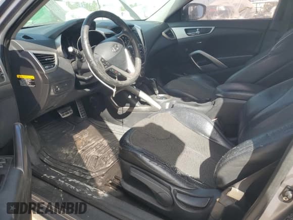 ✅ 2012 Hyundai Veloster w/Red Int • VIN: KMHTC6AD5CU030077 • Lot: 78659754. Wystawiony na Copart z przebiegiem 172 494 mil. Bezpłatny archiwum sprzedaży aukcyjnych z USA i szczegółowy raport historii pojazdu na DreamBid. Zdjęcie 8.