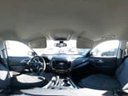 ✅ 2020 Chevrolet Traverse LS • VIN: 1GNERFKW7LJ125986 • Lot: 43445640. Wystawiony na IAAI z przebiegiem 93 583 mil. Bezpłatny archiwum sprzedaży aukcyjnych z USA i szczegółowy raport historii pojazdu na DreamBid. Zdjęcie 21.