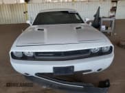 ✅ 2013 Dodge Challenger SXT • VIN: 2C3CDYAG8DH648784 • Lot: 92084445. Wystawiony na Copart z przebiegiem 106 855 mil. Bezpłatny archiwum sprzedaży aukcyjnych z USA i szczegółowy raport historii pojazdu na DreamBid. Zdjęcie 5.